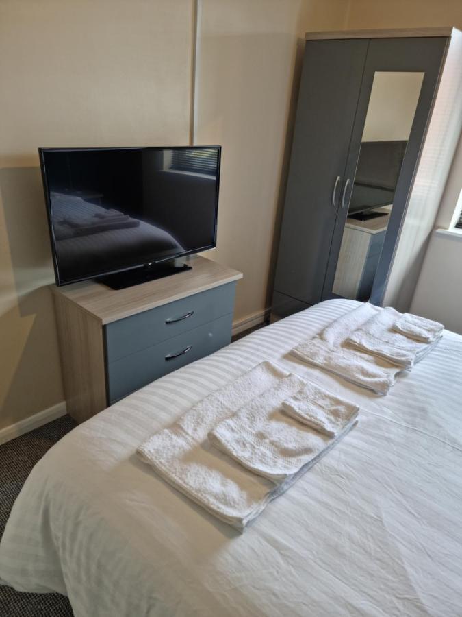 Lovely 2 Bedroom Serviced Apartment With Parking Mansfield Buitenkant foto