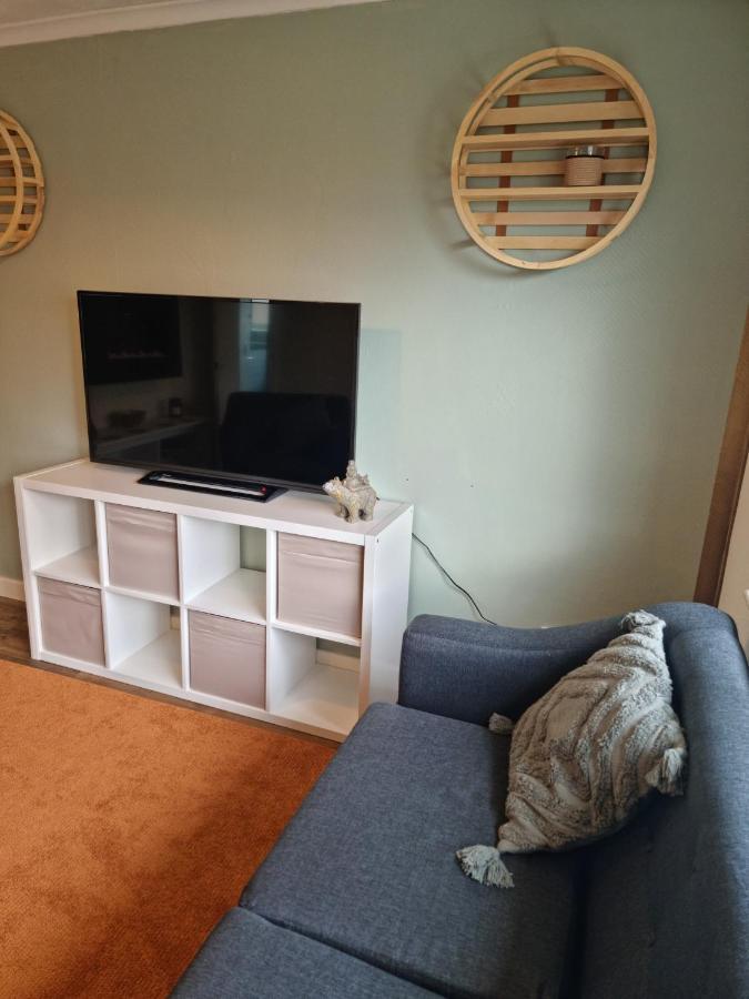 Lovely 2 Bedroom Serviced Apartment With Parking Mansfield Buitenkant foto
