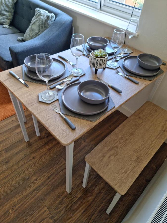 Lovely 2 Bedroom Serviced Apartment With Parking Mansfield Buitenkant foto